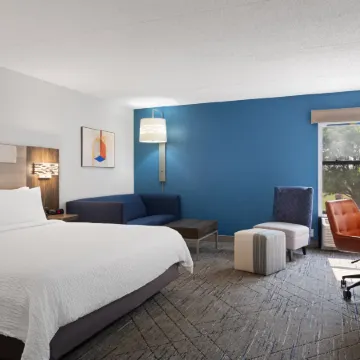 Holiday Inn Express INDIANAPOLIS AIRPORT by IHG