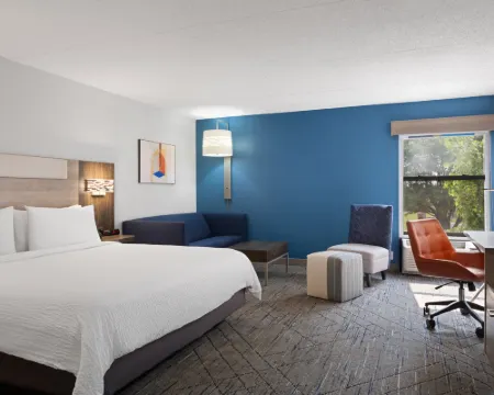 Holiday Inn Express INDIANAPOLIS AIRPORT by IHG Hotels in Plainfield