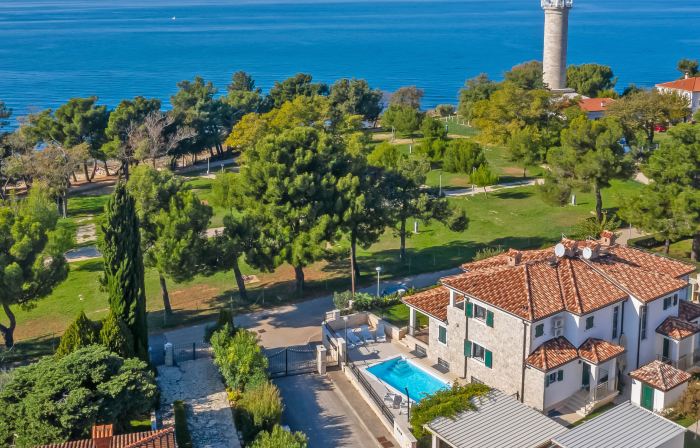Villa Beach Front