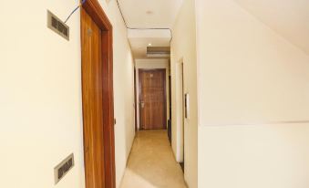 FabHotel Royal Touch Patel Nagar