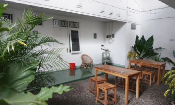 MASHBROW HOTEL BUDGET