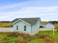 "Dorethea" - 300m from the Sea