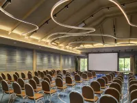 Mercure Rayong Lomtalay Villas & Resort