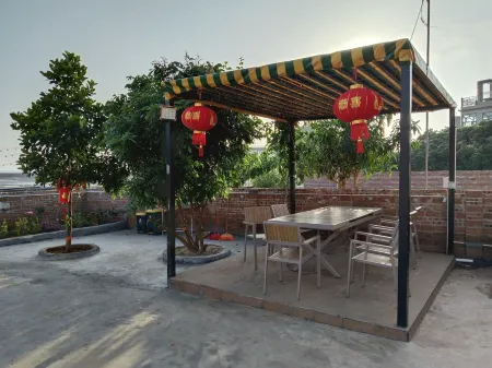 Xuwen Haibeiya Residential Residence Отели рядом с достопримечательностью «Xuwen Ancient Port»