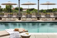 DoubleTree by Hilton Abilene Downtown Convention Center - Pools