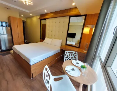 Centrio Tower w/ Netflix + WiFi