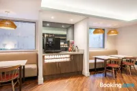 Hampton by Hilton Sheffield - bar