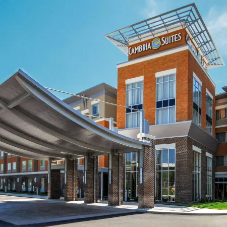 Cambria Hotel Akron - Canton Airport