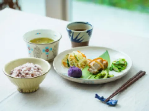 朝陽の宿 涼風 南城のホテル