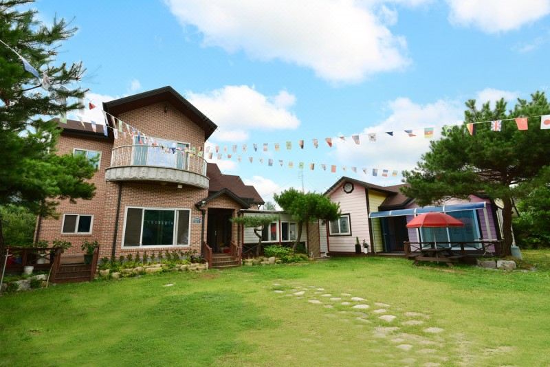 화양계곡강가에펜션 이미지