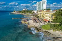 Playa Azul Cozumel Hotels near Plaza de las dos culturas