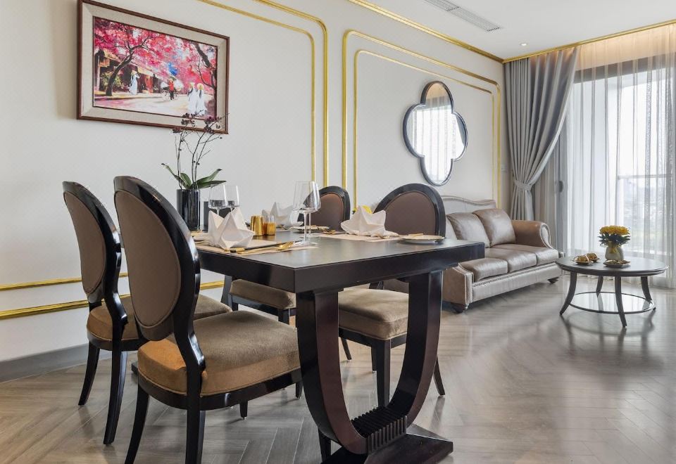 1. 돌체 바이 윈덤..