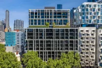 The Eminence Apartments by CLLIX Hotels in der Nähe von University Cafe