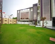 Hotel Opal Courtyard