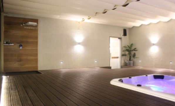 Hotel Rajhans Abhinandan