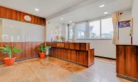 Treebo 貝納卡飯店, 距聖雄甘地公園10分鐘 - 停車場