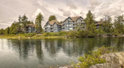 Waters Edge Shoreside Suites