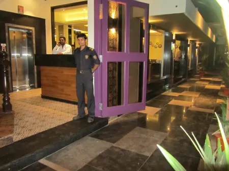 The Tato Hotel Отели в г. Мормугао