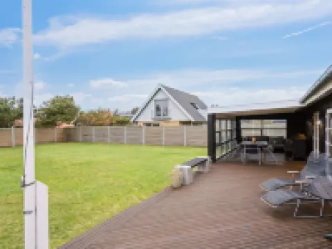 "Svante" - 600m from the Sea