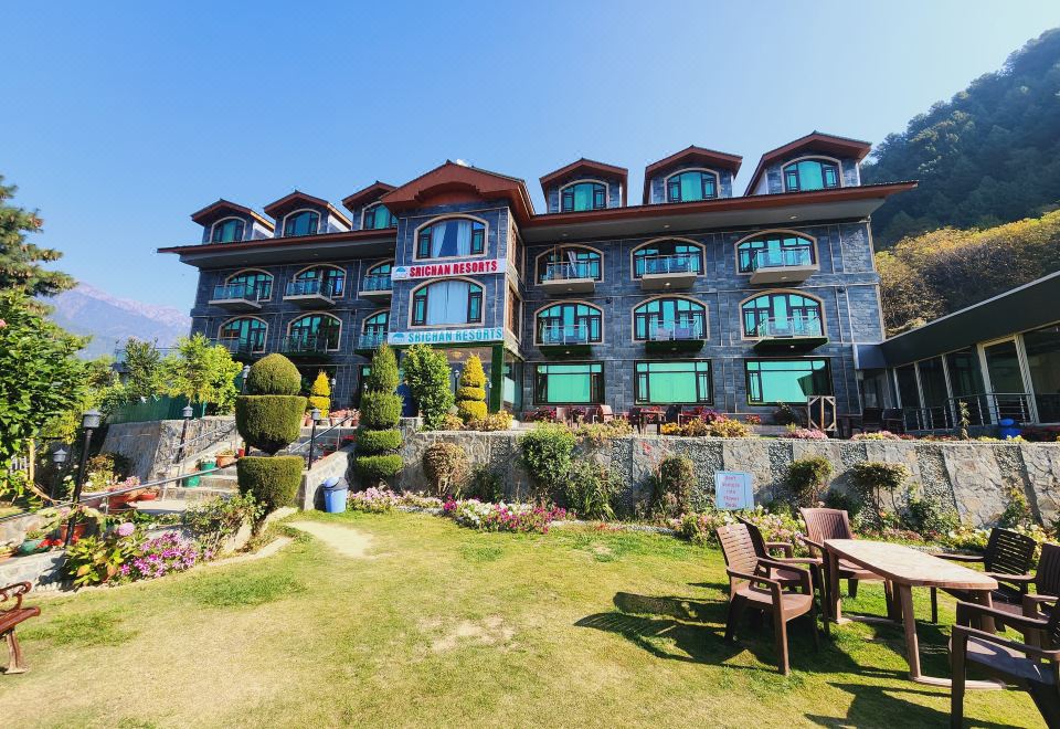 hotel overview picture