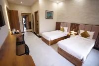 Dreamy Desert Hotel 비젼 도서관 주변 호텔