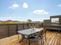 "Viveka" - 500m from the Sea