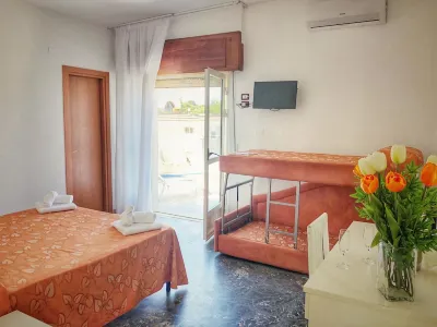 Hotel Pineta Hotels near Spiaggia di San Menaio