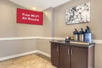 Red Roof Inn & Suites Newport News Hotel a Roberts