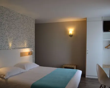 Brit Hotel les Alizes Hotels in Pornic