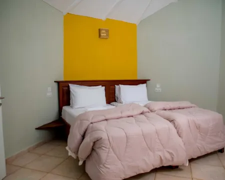 Tropic Gardens Hotel Hotels in Bakau