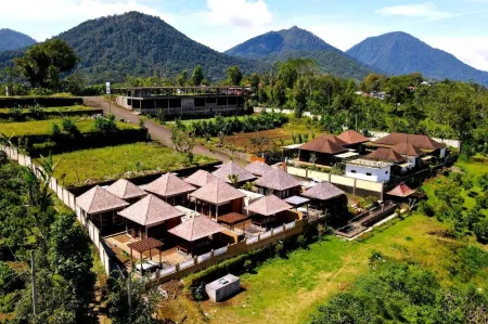 Shankara Munduk Bali Отели рядом с достопримечательностью «Gitgit Waterfall»