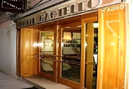 Hotel Castello Отели рядом с достопримечательностью «Церковь Святых Апостолов»