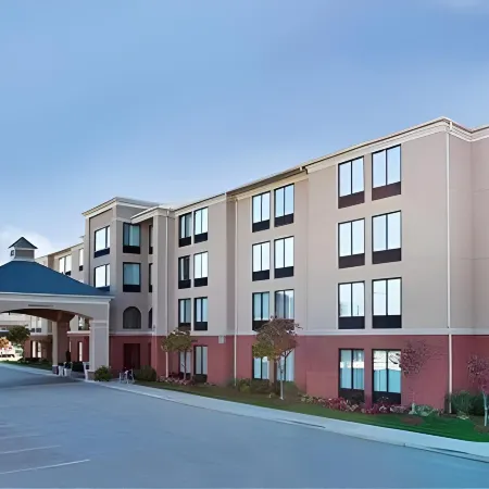 Holiday Inn Express & Suites CAPE GIRARDEAU I-55 by IHG