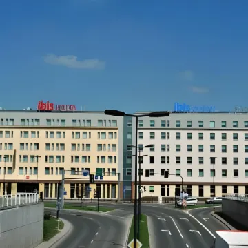 Ibis Krakow Stare Miasto Отели рядом с достопримечательностью «Прадник Червоный»