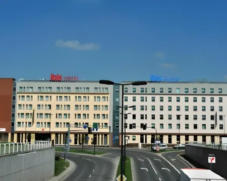 イビス クラクフ スタレ ミャスト クラクフのホテル