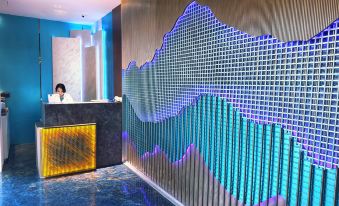 QUBE HOTEL by 98hospitality