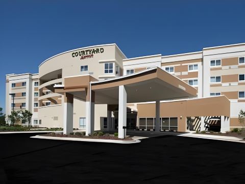 Courtyard Columbus