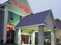 Wildwood Lodge & Suites Hotel di Clive