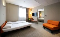 Kyriad Prestige Saint Malo Hotels in Saint-Jouan-des-Guérets