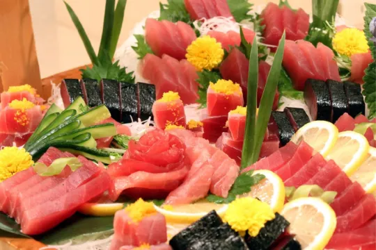 草津一泊二食, 草津現代度假酒店