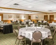 Quality Inn & Suites - breakfast