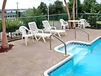 Super 8 by Wyndham Branson / Shepherd of the Hills Exwy - Pools