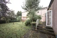 Pinegrove Hotel