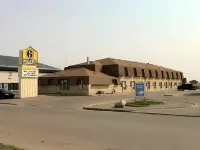 Circle 6 Motel Hotels in Weyburn