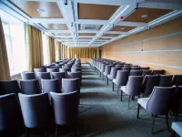 Hotel "tom River Plaza"