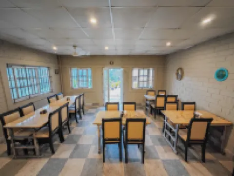 ไอบีเอ็กซ์ รีสอร์ตส์, วัลปาไร (มิสต์ลี่)