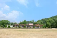 Gangneung Bogwang Camping Site (Bogwang Rural Experience Village) 大關嶺自然休養林附近的飯店