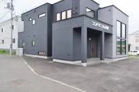 Condominium Hanazono 시키사이노오카 주변 호텔