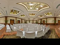 The Oberoi, New Delhi Hotels near Sundar Nagar