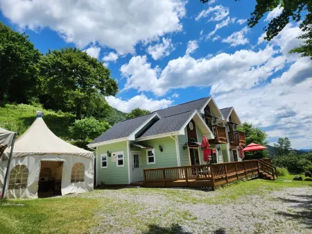 Hwacheon Sankkunuijib Pension Отели в г. Хвачхон